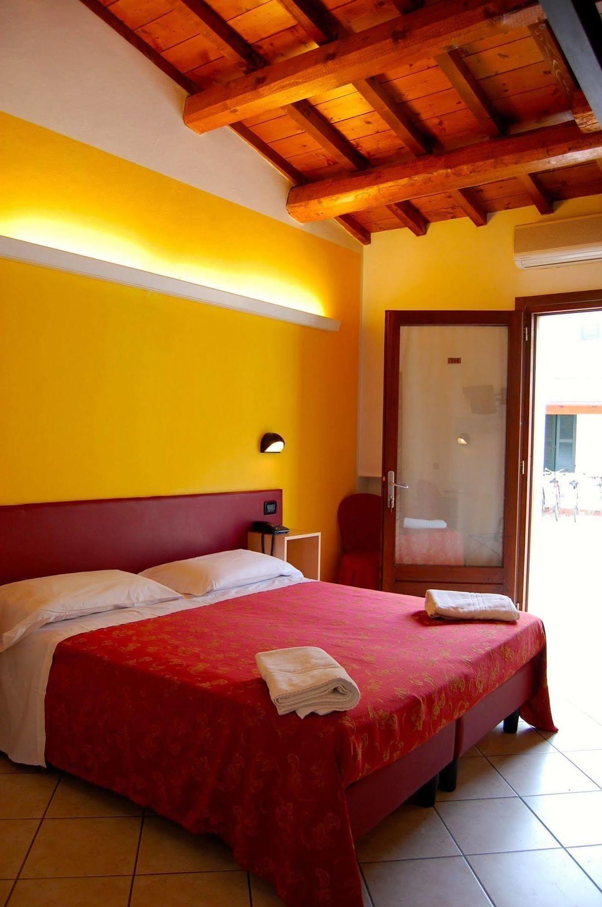 Abbazia Bed & Breakfast มานโตวา ภายนอก รูปภาพ